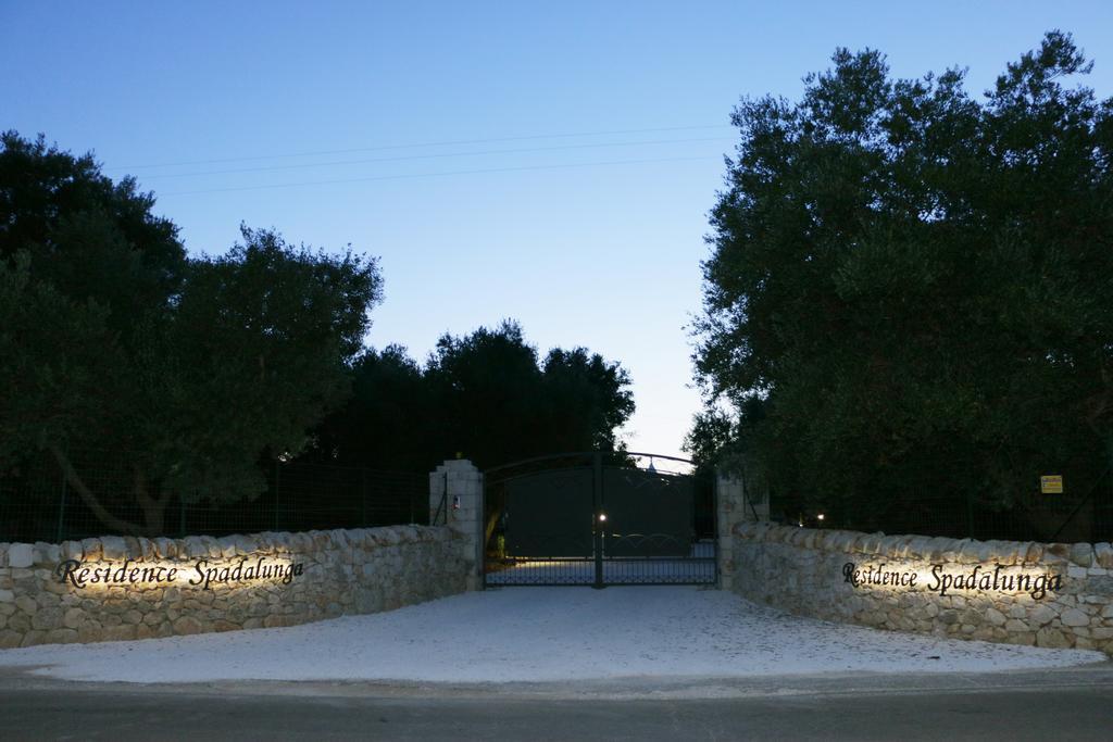 Residence Spadalunga San Michele Salentino Bagian luar foto